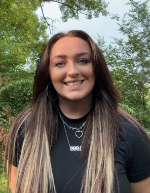 Gracie Skinner Headshot 062025